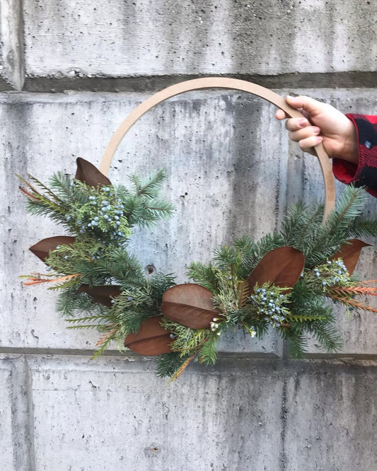 How to Care for a Fresh Wreath and Keep It From Drying Out