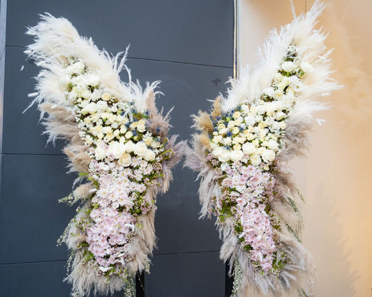 ‘Tis the Season for Stunning Holiday Flower Arrangements