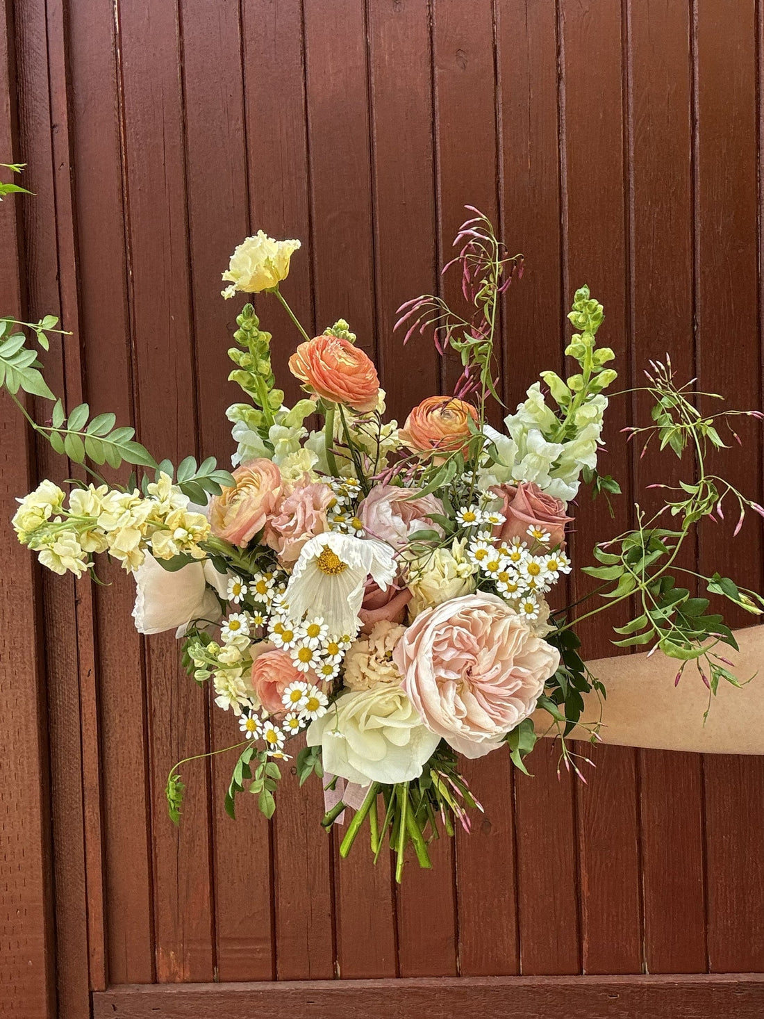 The Benefits of Using Local vs Import Flowers for Your Wedding Day